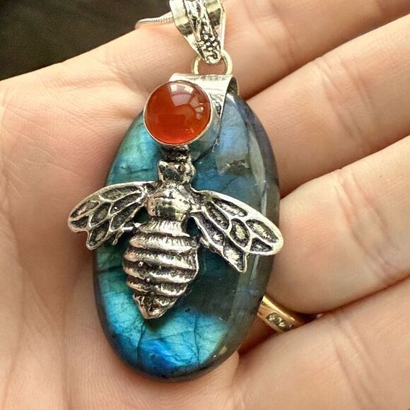Labradorite & Carnelian Pendant Necklace Sterling Silver Bee Charm, Boho Nature - Picture 4 of 7
